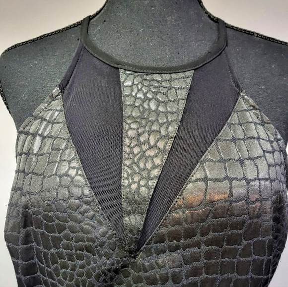 ASTR Sleevless Croc Embossed Mini Fit & Flare Dress Mesh Insets - Picture 4 of 11